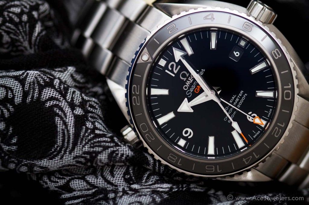 Omega Seamaster Planet Ocean Caliber 8605 Co-Axial GMT Case: stainless steel Strap: stainless steel bracelet Diameter: 43.5mm Movement: Caliber 8605 , automatic, co-axial, GMT Reference number: 232.30.44.22.01.001 Price: EUR 5,830
