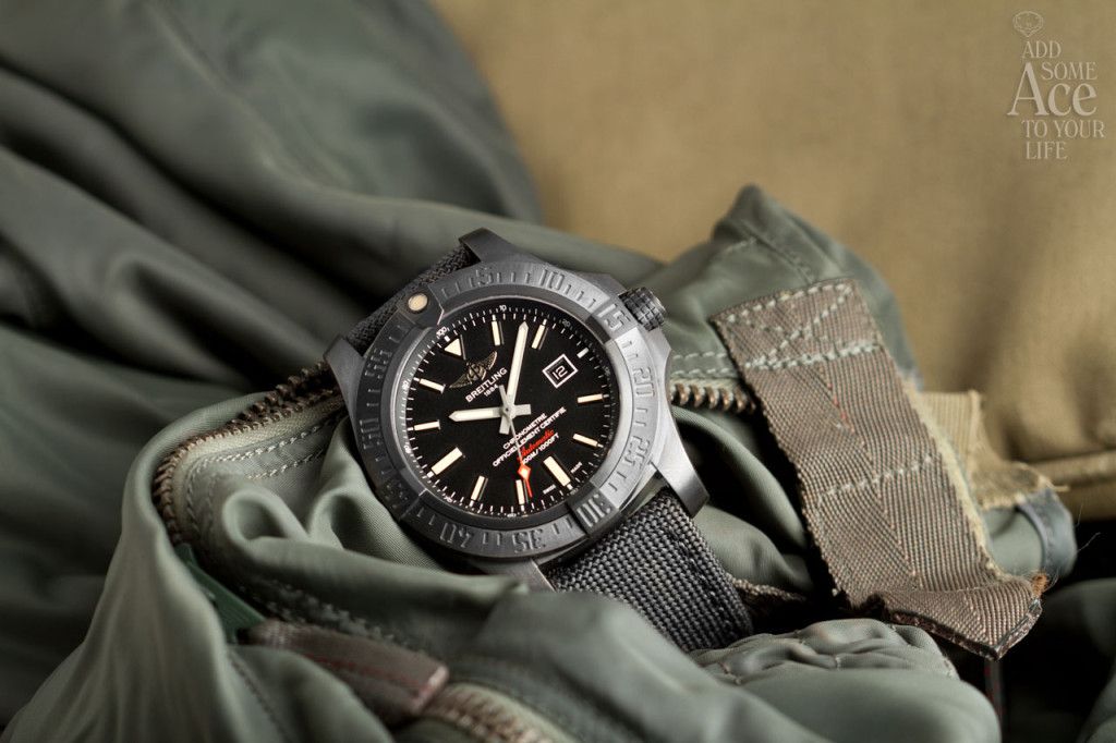Breitling Avenger Military V1731010.BD12.100W