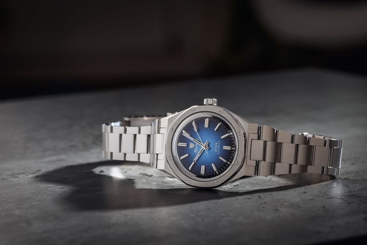 Seventy Seven　azure. Azure - Hines