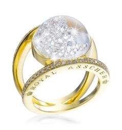 Royal Asscher Stars Elara Pave Small Ring / Yellow Gold